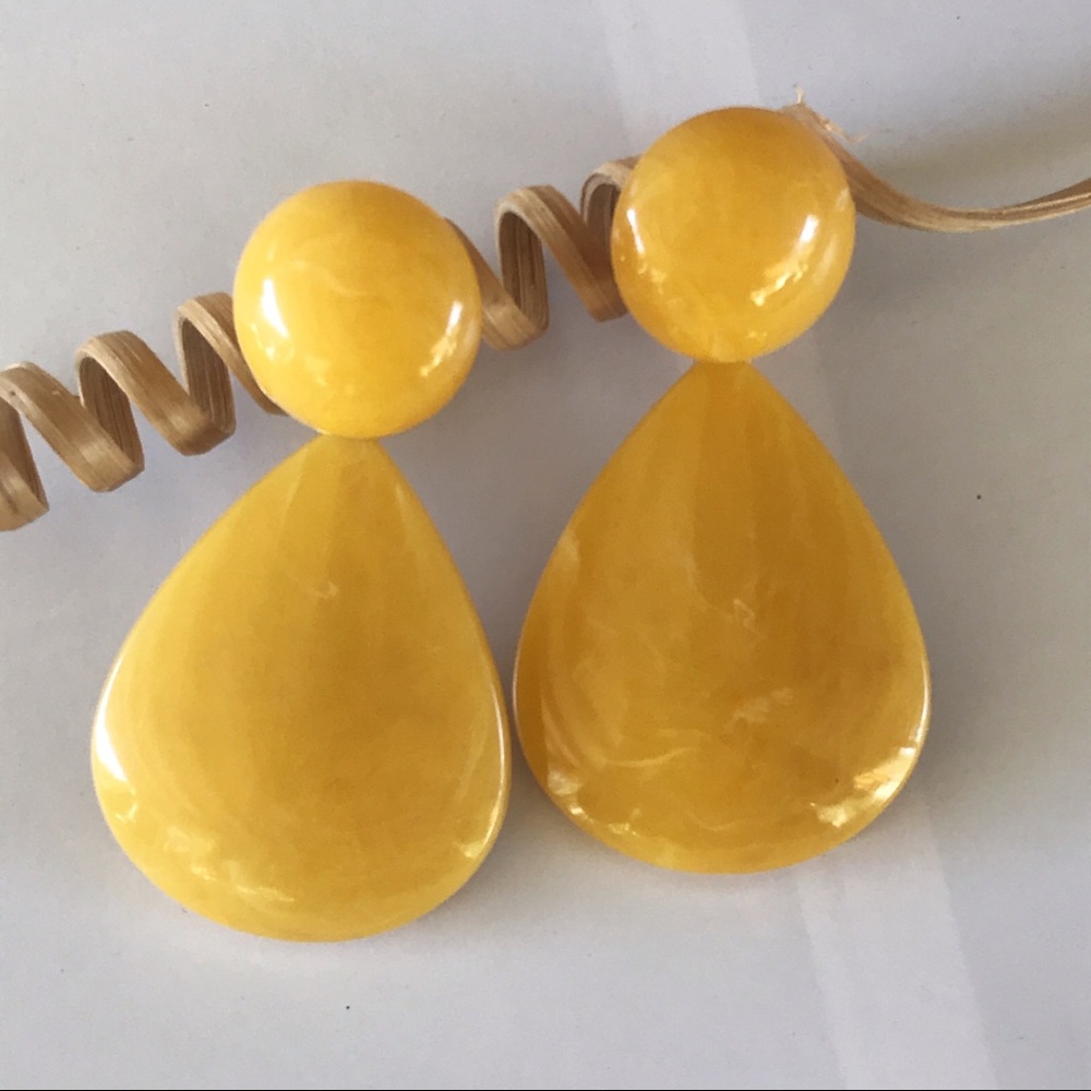 Zara yellow 💫statement earrings 🌟 - Picture 6 of 8